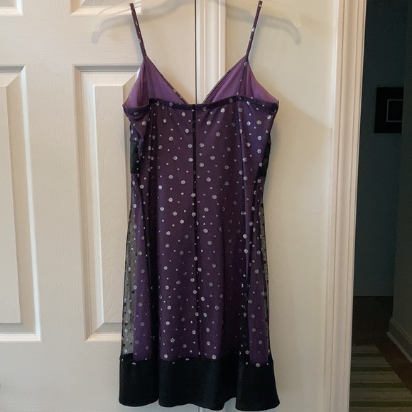 Juniors medium knee length Taboo dress with bow. - Picture 2 of 5